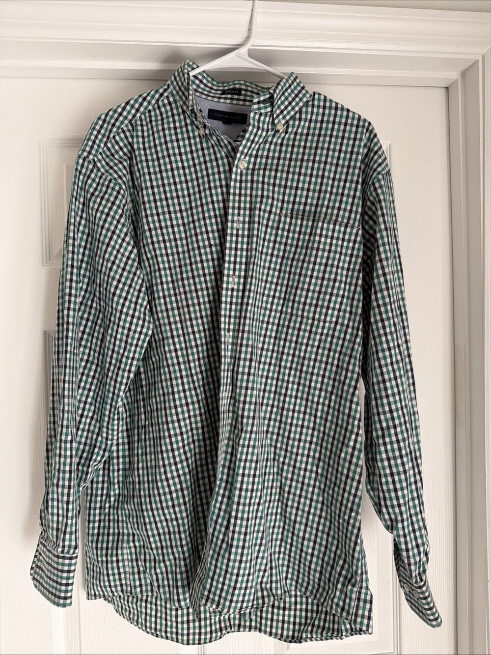 Tommy Hilfiger Custom Fit M Blue GreenWhite Plaid Long Sleeve Button-Up Shirt